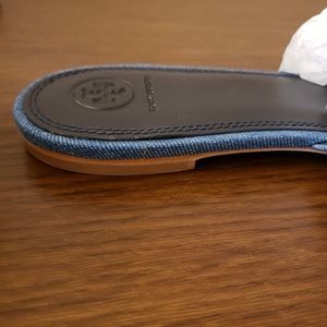 Tory Burch Shoes - Cute Tory Burch bow slide Tory Burch Shoes - Cute Tory Burch bow slide